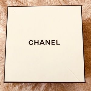 Chanel gift box